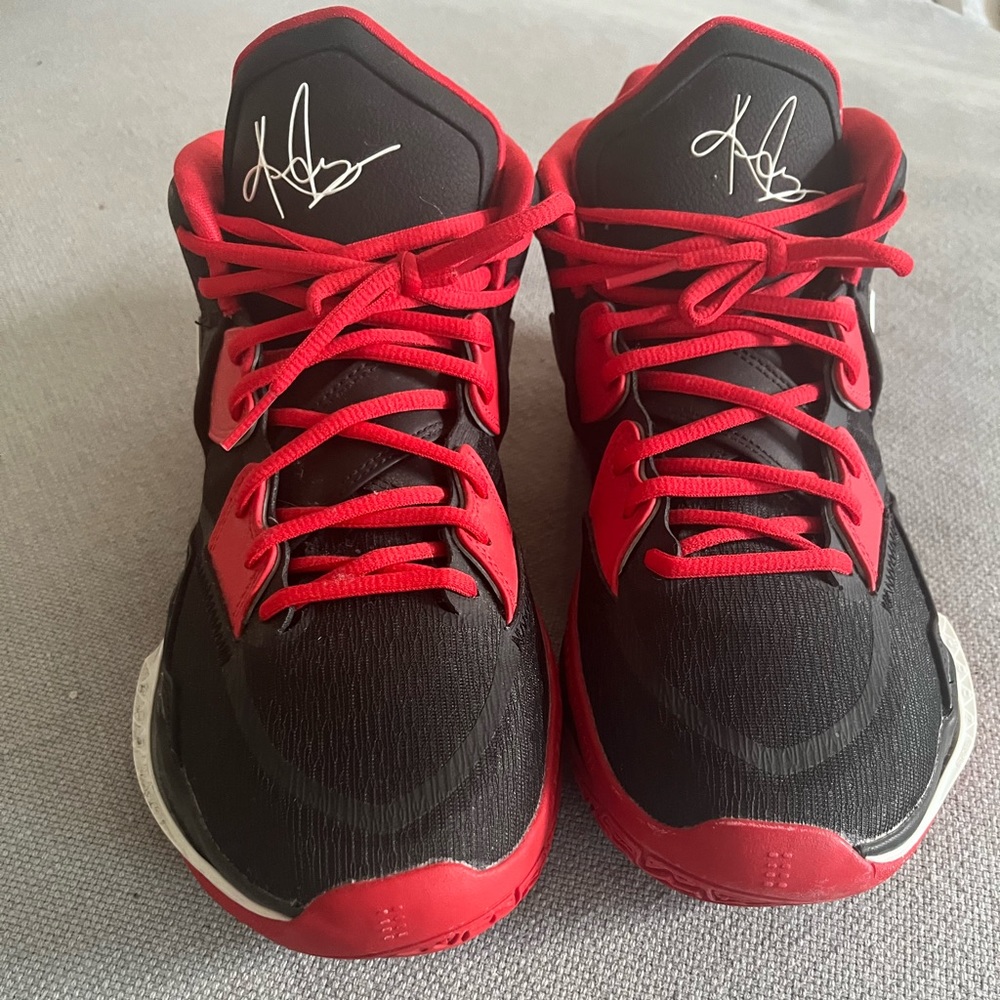 Nike Kyron Irving Infinity Custom High Tops